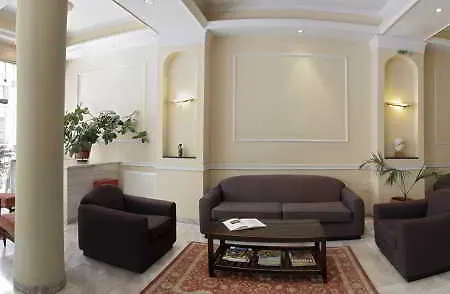 Pella Hotel 2*